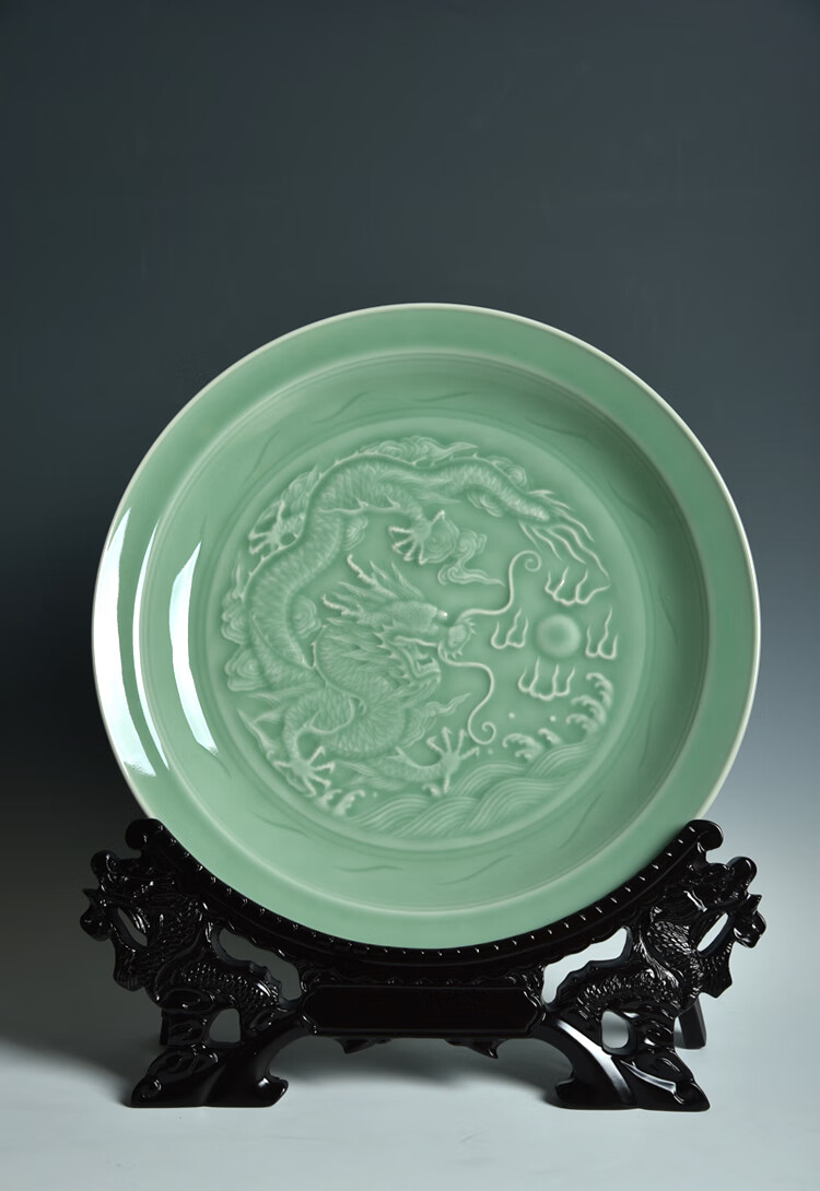 龙泉青瓷摆件龙泉青瓷龙纹挂盘摆件陶瓷工艺品电视柜装饰客厅玄关乔迁