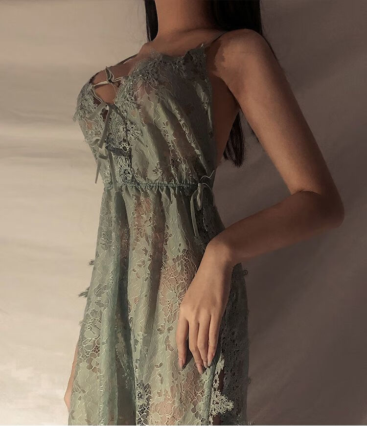 心菲痒160斤大码胖妹妹性感睡衣私房v领极诱惑度火辣房事欲仙美女免脱