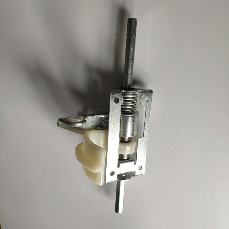 插秧机送秧器总成导苗器送秧组合久保田农机配件手扶48c68c通用