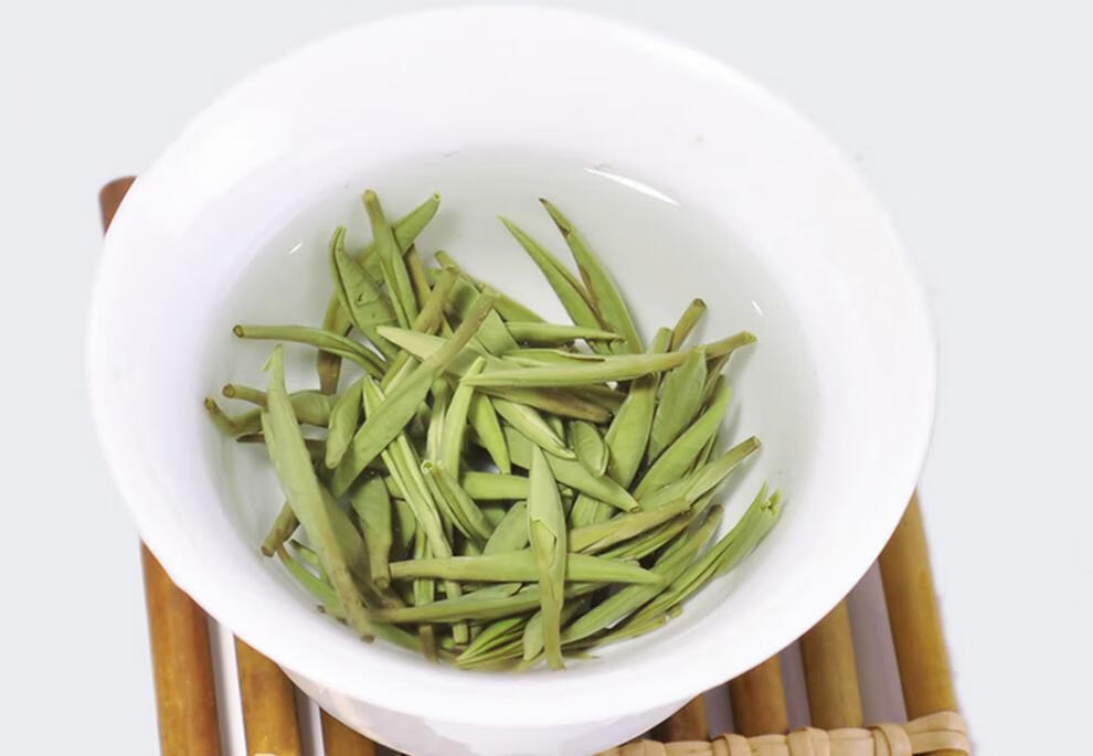 2021年新茶上市春茶茶叶明后茶桐庐雪水云绿250克礼盒装