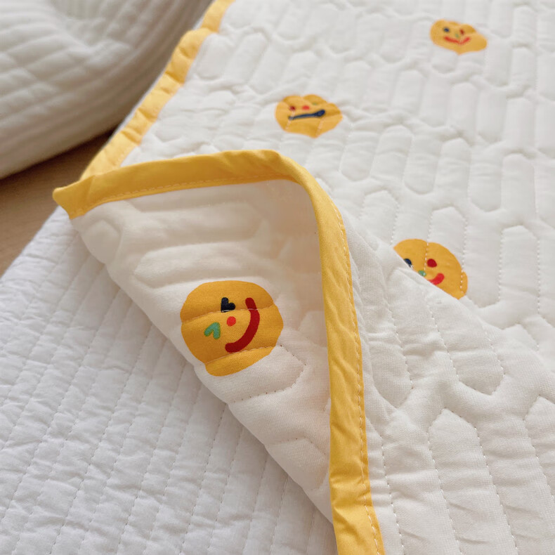 迪士尼婴儿纯棉床单新生儿软垫儿童夹棉绗缝床盖宝宝床床单拼接床可