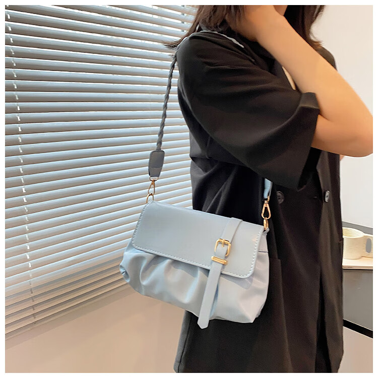 女生包包斜跨包女2021新款潮时尚斜挎包夏季百搭ins小众单肩腋下包