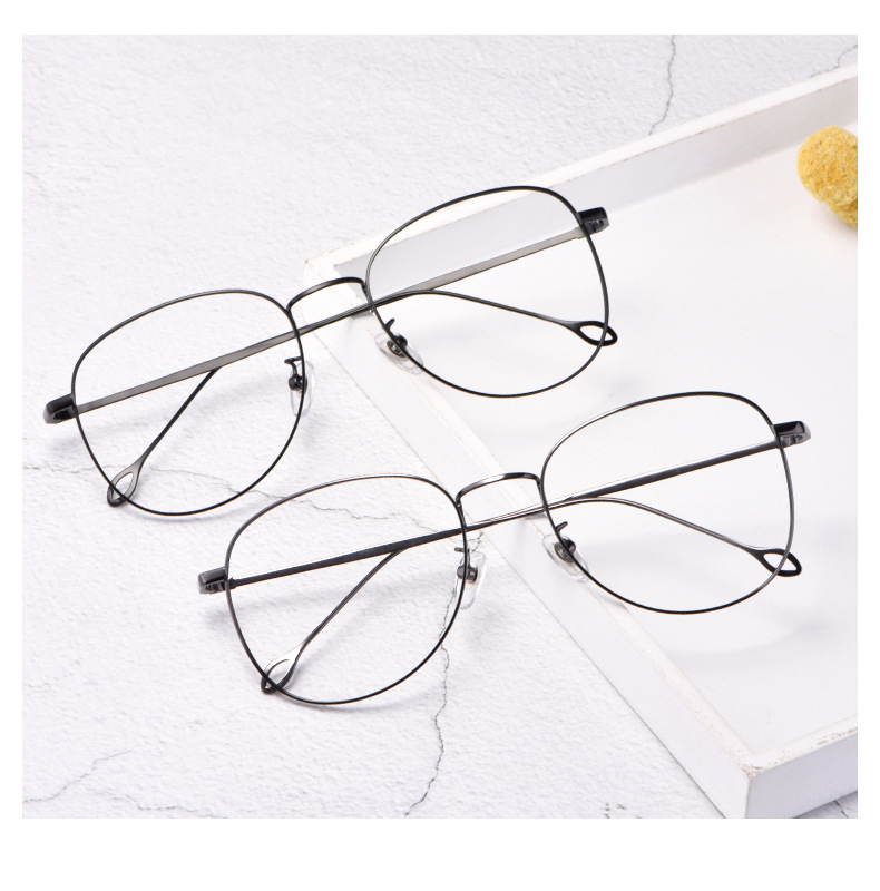 franzliszt钛大框眼镜近视防蓝光ins素颜眼镜镜框复古圆形眼镜框男轻