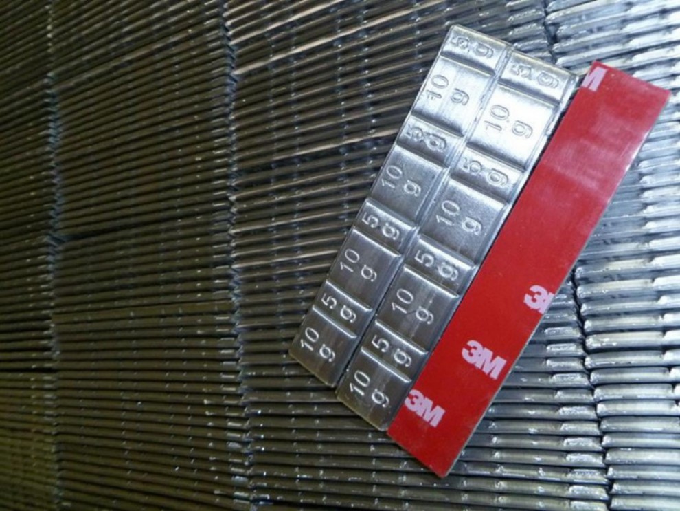 汽车轮胎动平衡块汽车平衡块3m轮毂动平衡铅块机20 30/25克50g粘贴式