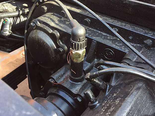 定制适配f3000新m3000车速里程表传感器码表感应传感器c03054-21 副厂