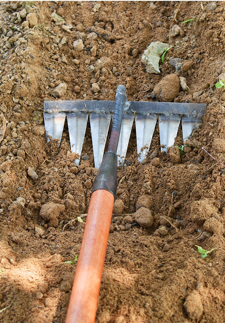 翻地锄头除草耙子农具锄草抓搂草翻地松土钉耙农用工具大全筢子铁加厚