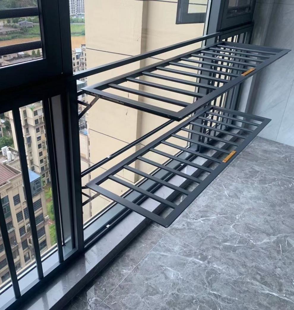 窗户防护栏背篓暖气片卫生间多功能护栏阳台可开启晾衣架置物放花护栏