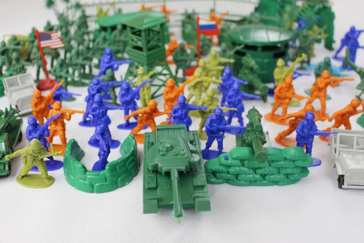 小兵人模型玩具二战经典兵人大套装打仗军事沙盘儿童玩具士兵怀旧六色