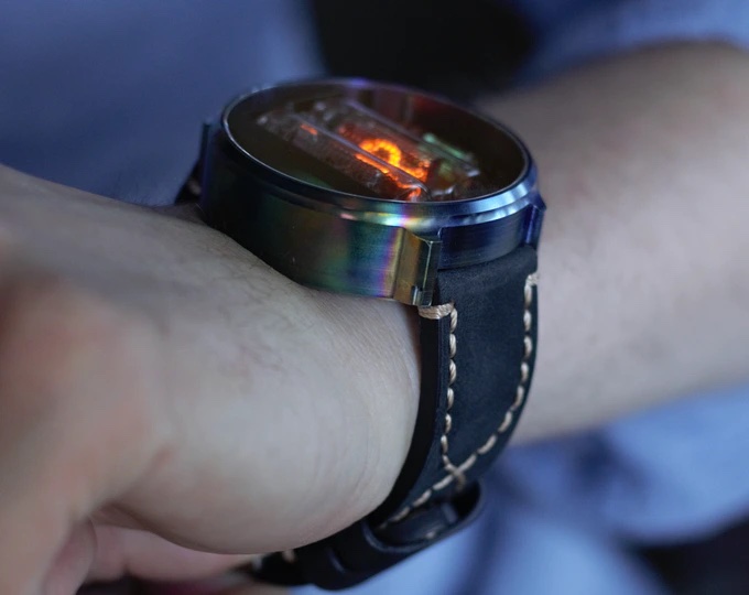 凭霄 辉光管手表niwanixie2.0辉光管手表创意复古蒸汽赛博朋克工业风