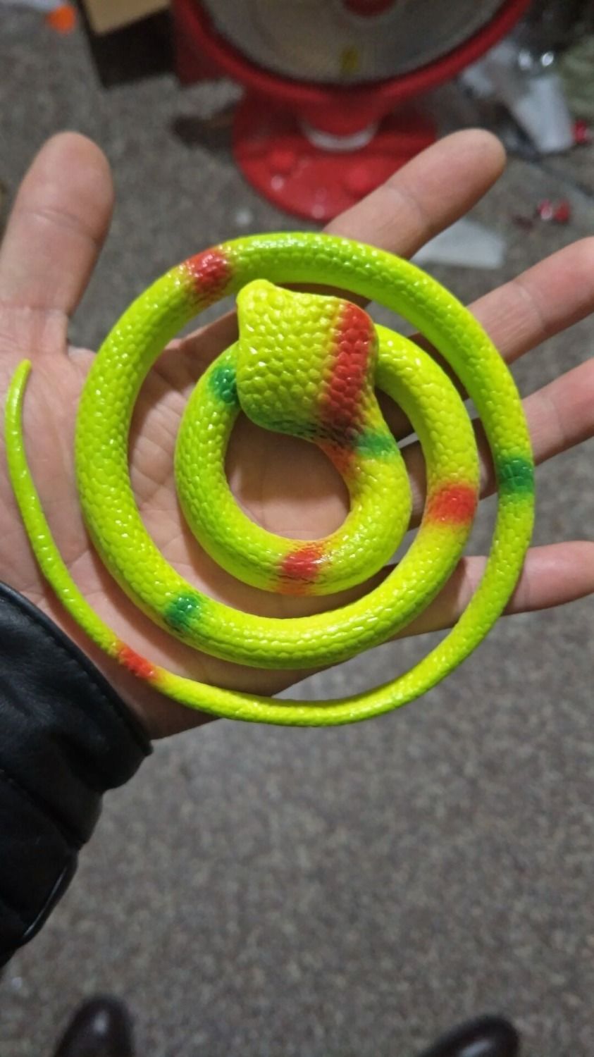 叮咚鹿仿真橡胶蛇儿童玩具模型 软胶假 蛇整人恶搞整蛊吓人地摊批发