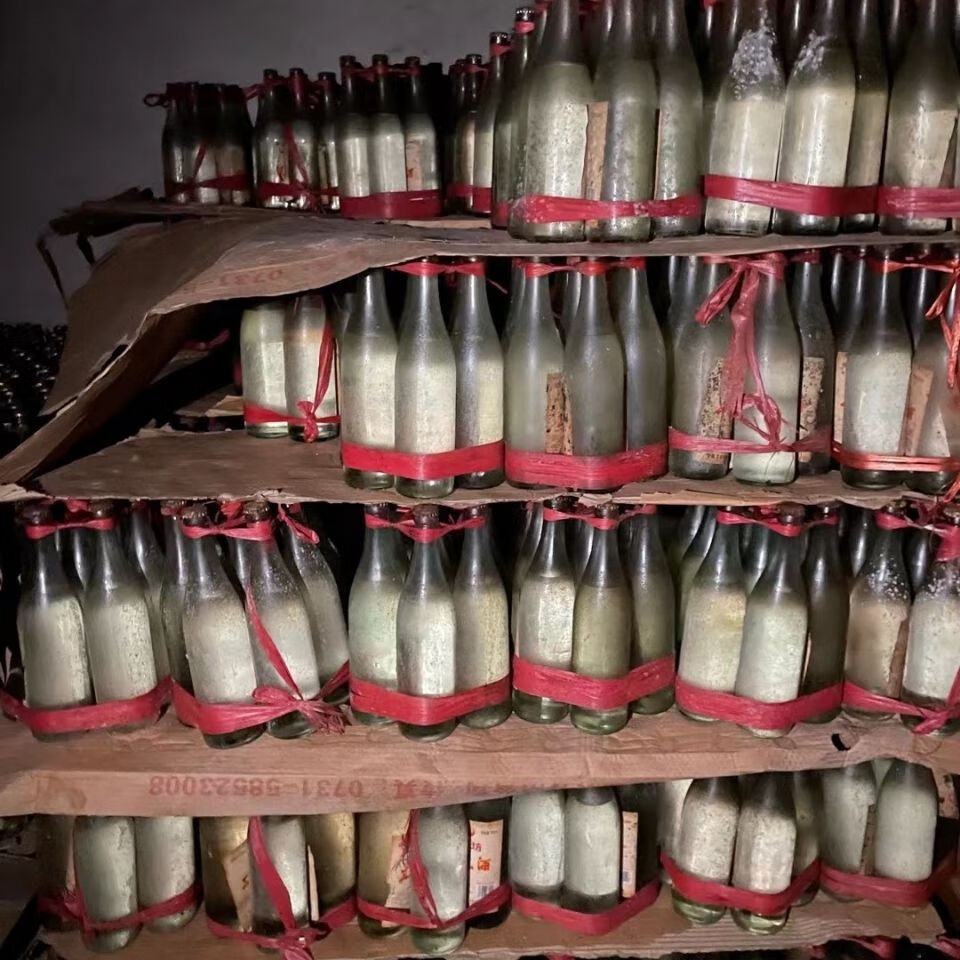 云舵 三花酒 库存老酒江西南昌三花酒2009~2010年52度 陈年老酒光瓶