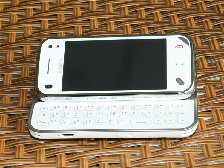 nokia/诺基亚触摸侧滑盖mini怀旧wifi 3g塞班经典 白色【】 32gb 套餐