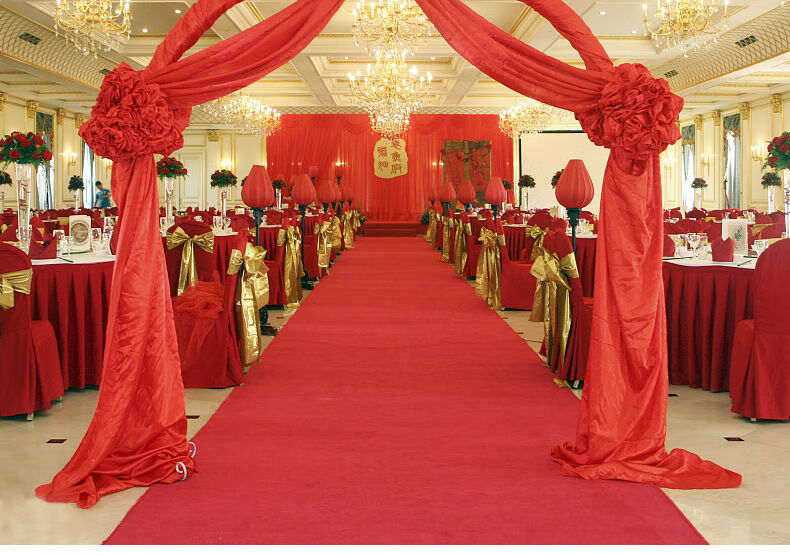 红地毯一次性庆典结婚地毯婚庆红毯开业展会红地毯加厚50100米长红