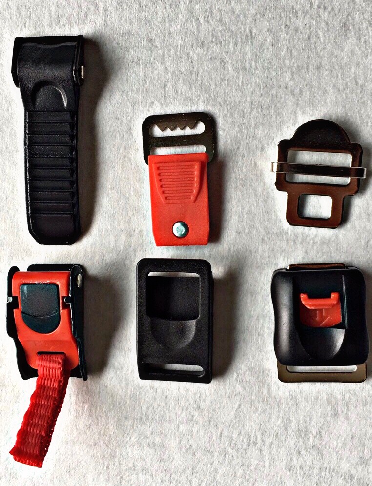 电动摩托车头盔配件下巴扣插扣通用安全帽子上的塑料卡扣金属锁扣下巴