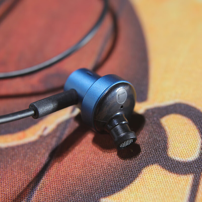 xiaomi/小米 小米双动圈有线耳机入耳式线控原装电脑耳塞红米迪比力