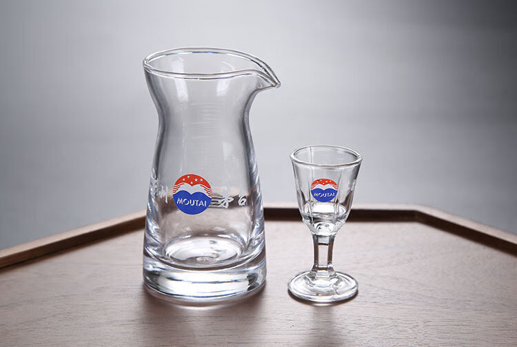 茅台酒杯原装茅台小酒杯白酒杯子茅台杯分酒壶10ml小酒杯礼盒七件套装