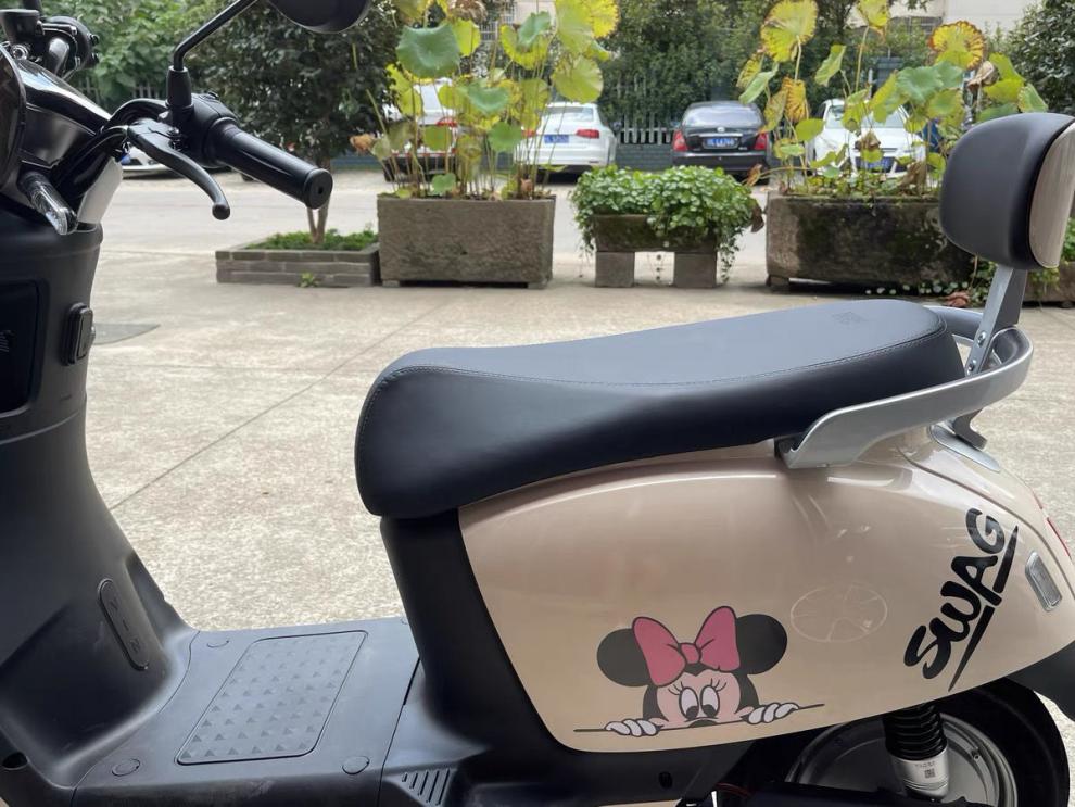 小牛电动车车贴卡通可爱小牛电动车贴纸米奇米妮雅迪q6车身划痕遮挡