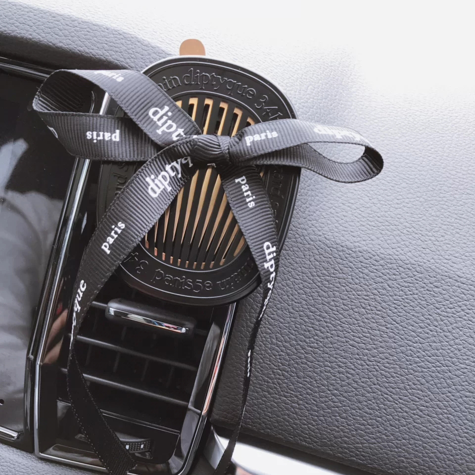 diptyque车载香薰固体香水蒂普提克香氛汽车出风口挂式扩香器挂件送