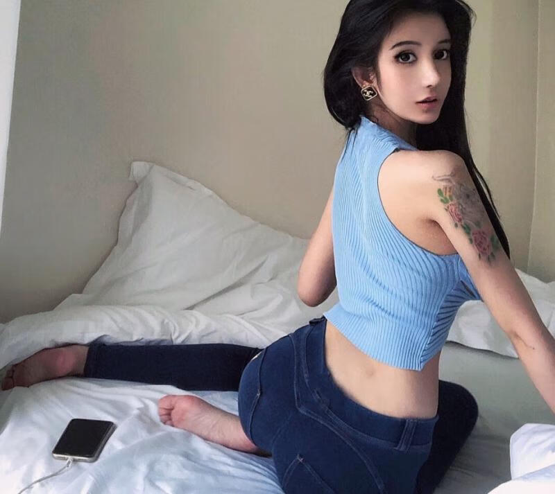 网红蜜桃臀紧身裤 网红嫩模同款健身提臀裤显瘦翘臀紧身弹力小脚裤