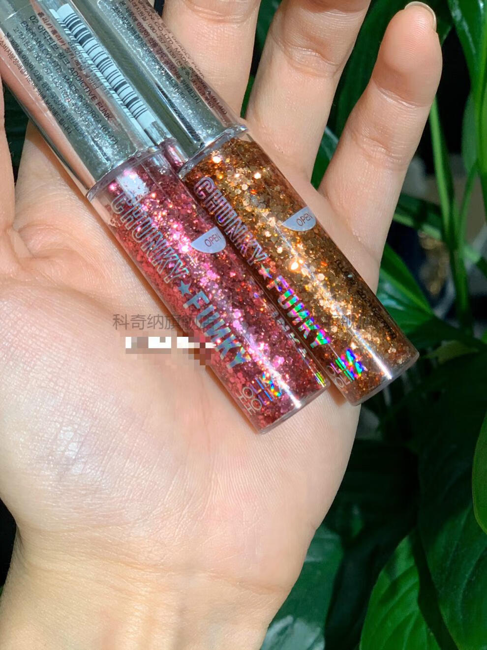 holika惑丽客人鱼闪闪珠光液体眼影05号卧蚕晶钻大亮片平价替代美到哭