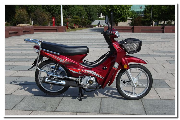 摩托精品全新弯梁车110cc125cc摩托车燃油车国三国四都有国三黑色110
