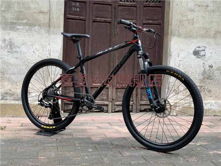 三枪山地自行车出口转内销26寸碳纤维山地自行车18速11速油碟气叉男