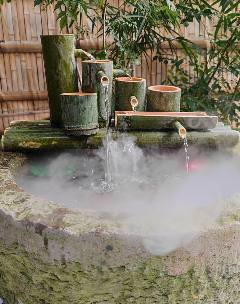 新款竹排流水摆件 竹筒流水摆件中式办公室太阳能阳台鱼池石钵槽造景