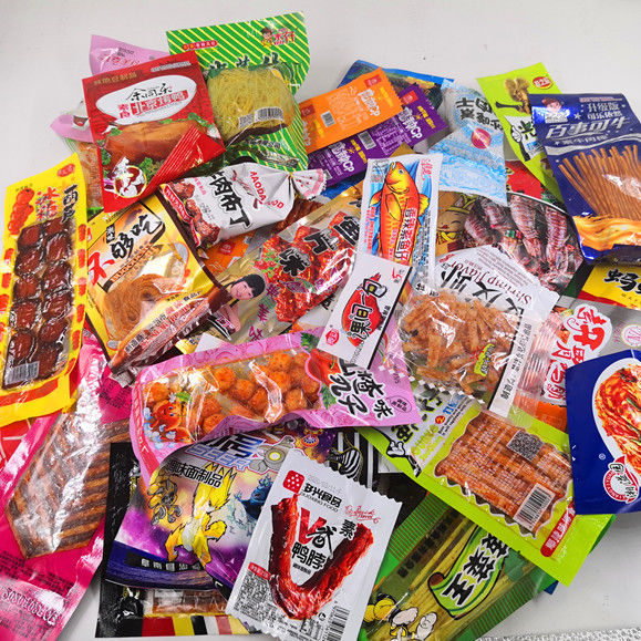 辣条零食小时候麻辣网红超辣小吃校园辣片香辣抖音同款零食11月15日发