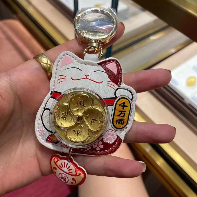 周大福风生水起钥匙扣周大福黄金风生水起猫足金钥匙扣包汽车开运挂件