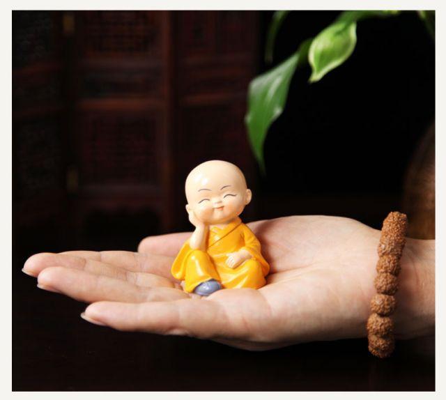 小和尚摆件车载车内用汽车公仔摆件摆饰四不可爱小和尚保佛道树脂工艺
