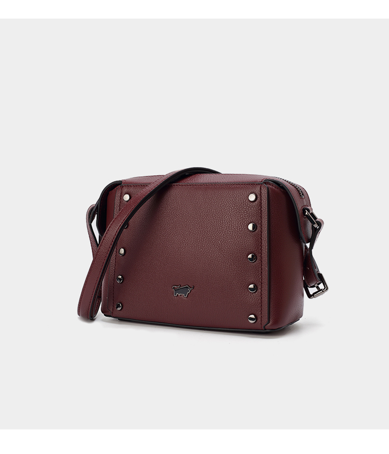 德国braunbuffel布兰施2021秋冬新款女包铆钉真皮小方包简约斜挎包