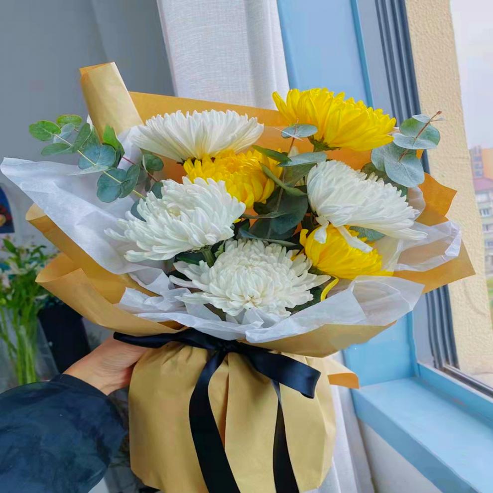 钰尚珠海花店清明节祭祀花束黄白菊花白玫瑰鲜花速递同城配送扫墓祭祖
