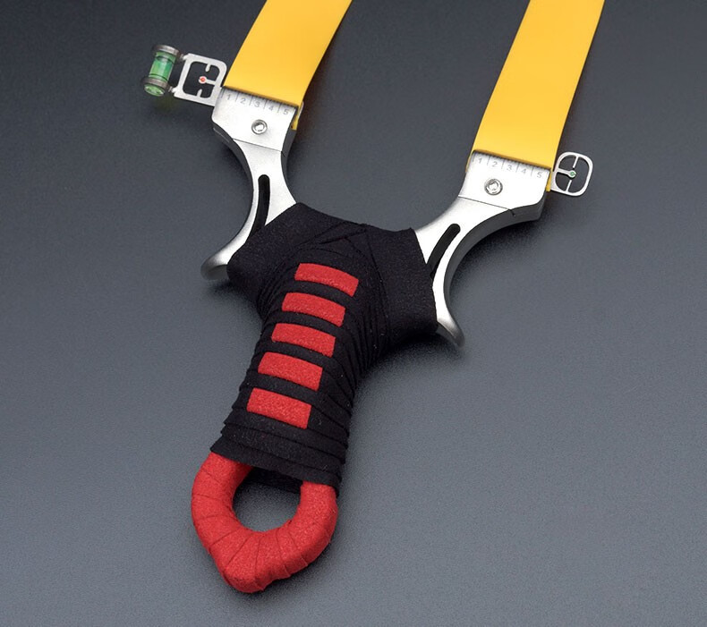 弹弓加强弹弓高精准度不锈钢扁皮蛋弓抢免绑快压户外竞技带瞄准器大力