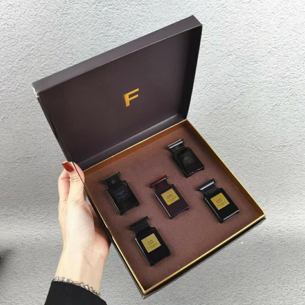 tf香水小样套盒专柜大品牌q版乌木沉香苦桃失落樱桃玫瑰75ml五件套