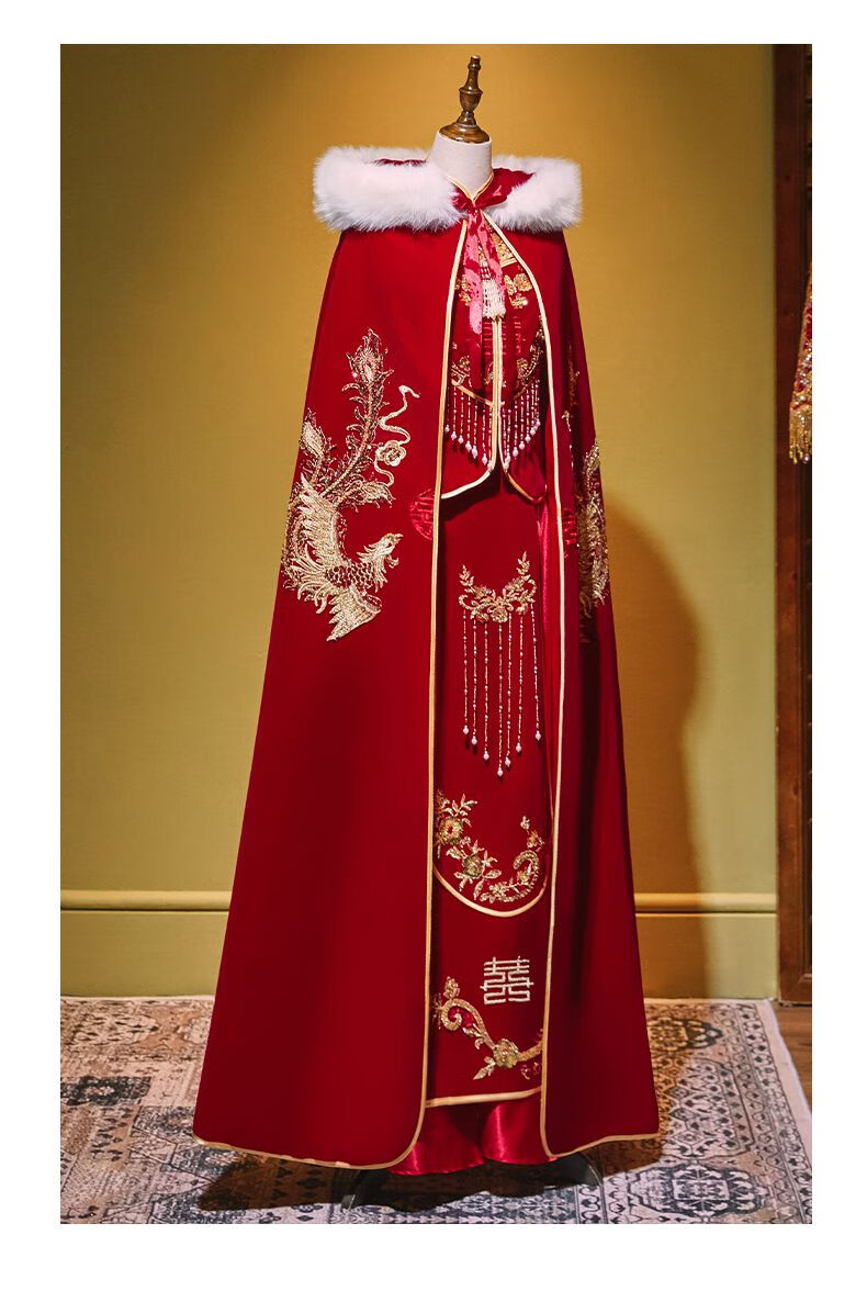 中式婚礼披风年冬款保暖加厚秀禾服新娘结婚丝绒款毛披肩毛领红色