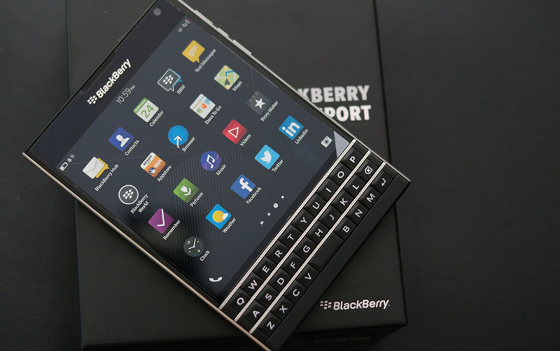 黑莓passport q30护照二代全键盘4g手机 blackberry/黑莓 dtek50 黑色