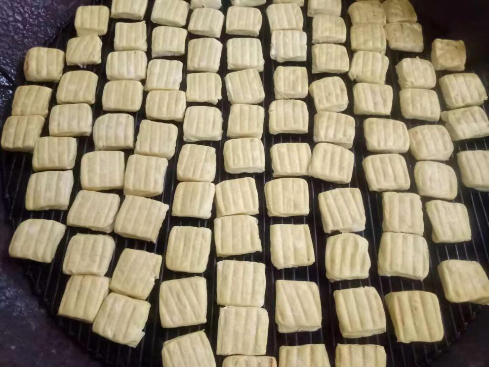 正宗利川柏杨湿豆干湖北恩施土特产白杨胖豆干嫩新鲜原味豆干两斤柏杨