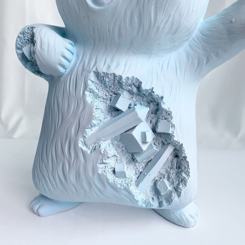 南啵丸 被侵蚀的皮卡丘danielarsham设计创意潮流公仔被腐蚀雕塑装饰