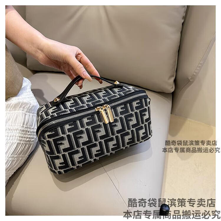 83cac8c6e353f1bb.jpg