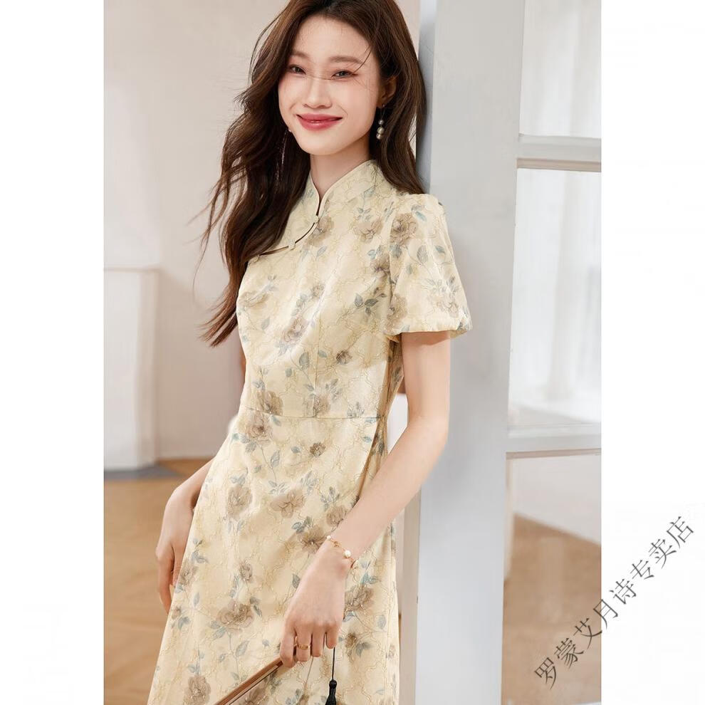a27775e656e04344.jpg