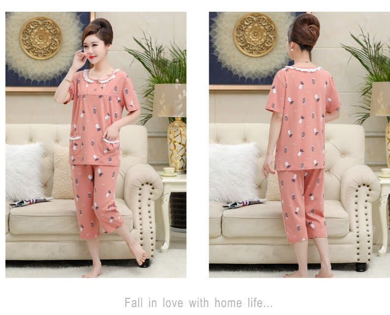 8c7843eef780b806.jpg' style=