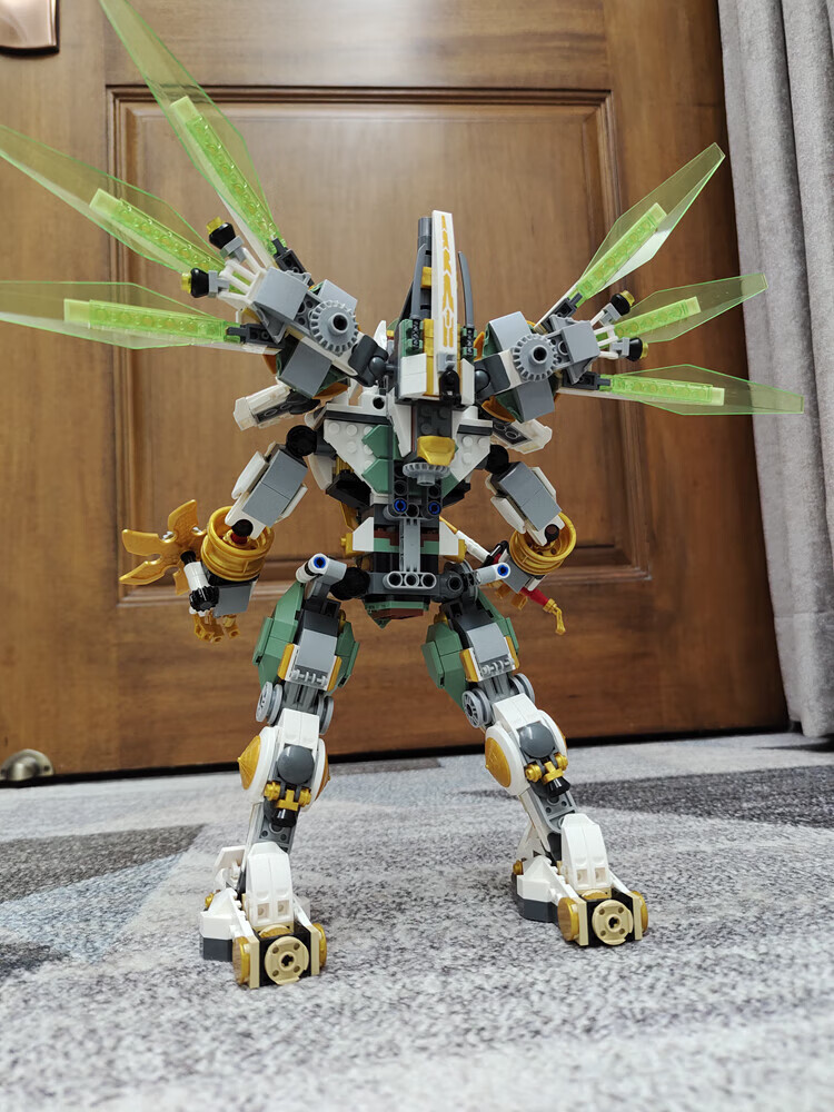 乐高幻影忍者劳埃德泰坦机器人积木载人机甲拼装玩具男孩生日礼物