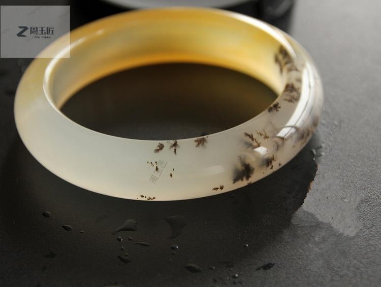 玉手镯天`然玉石云南黄龙玉手镯水草花鸡油黄飘花玉镯女款周玉匠 内径