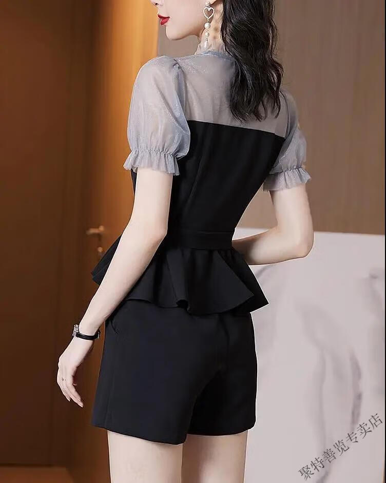 1364a057d7b96ad1.jpg' style=