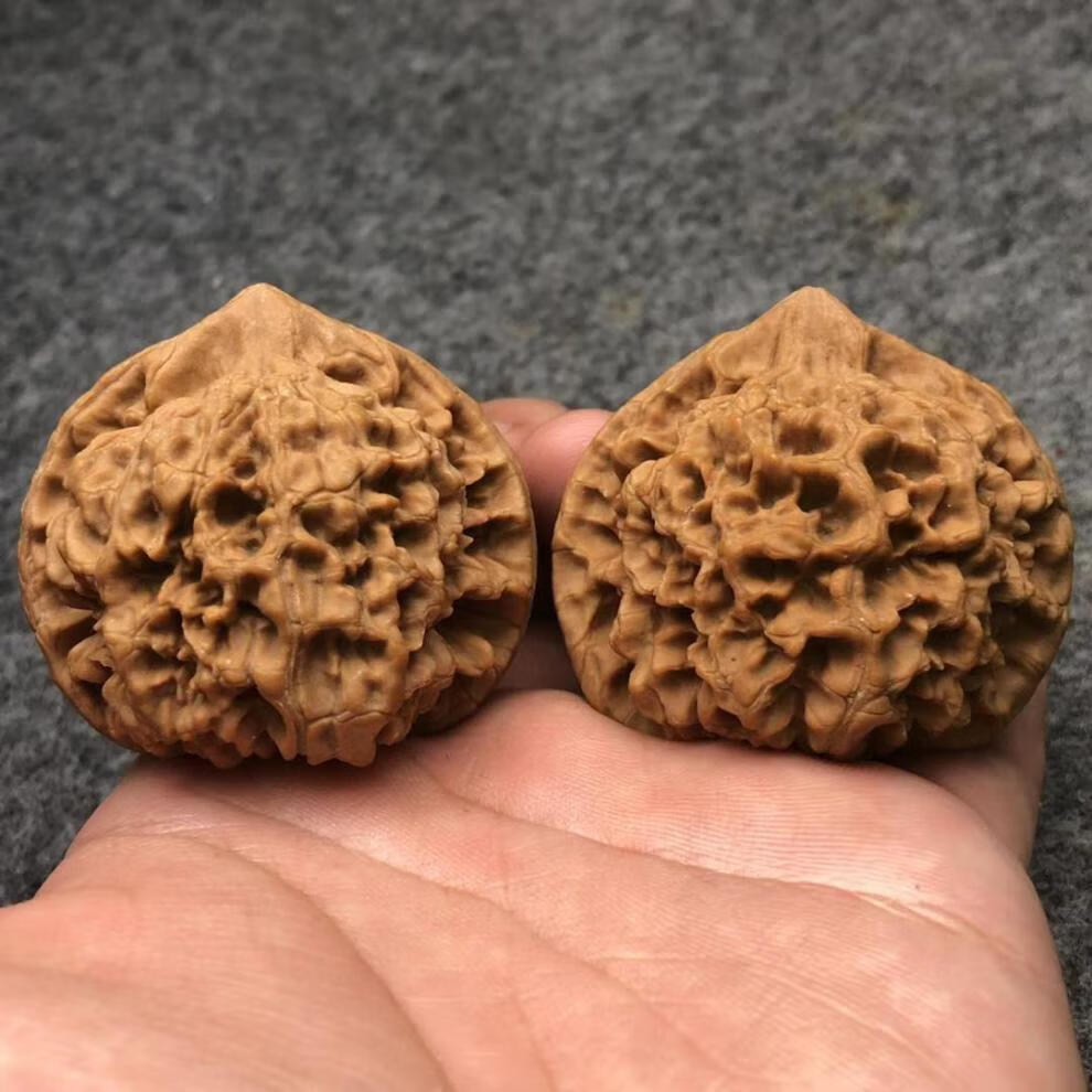 文玩核桃 机刷包浆玉化核桃大官帽核桃 麒麟纹王勇官帽 把玩核桃