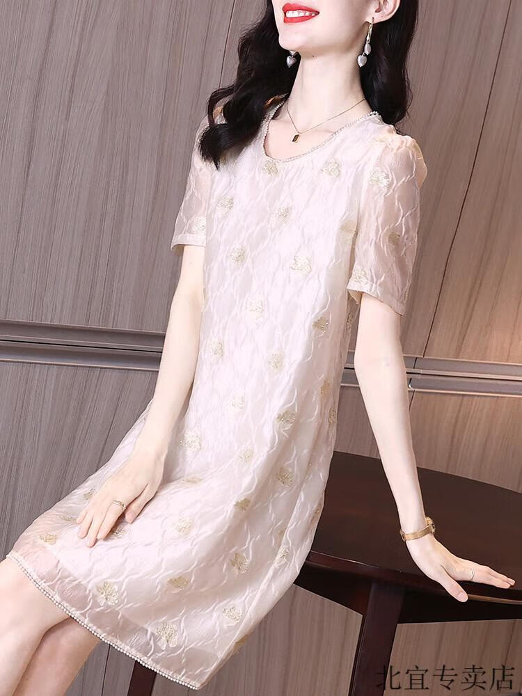 4ab7e6e8fb787a9e.jpg' style=