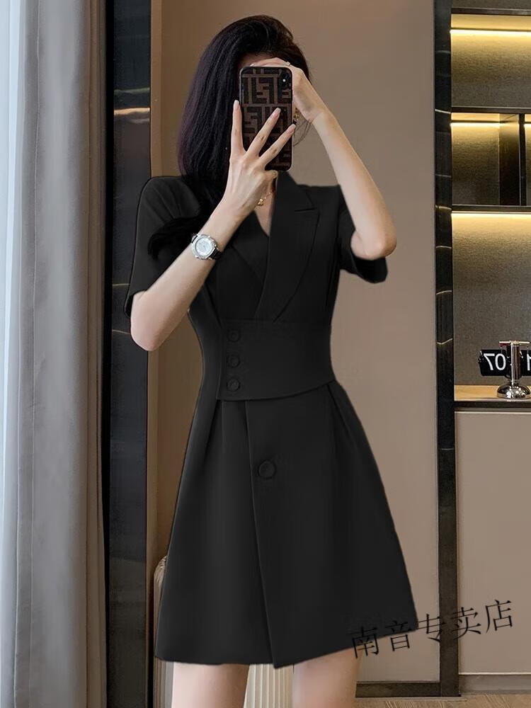 d85a8d82d9685e93.jpg' style=