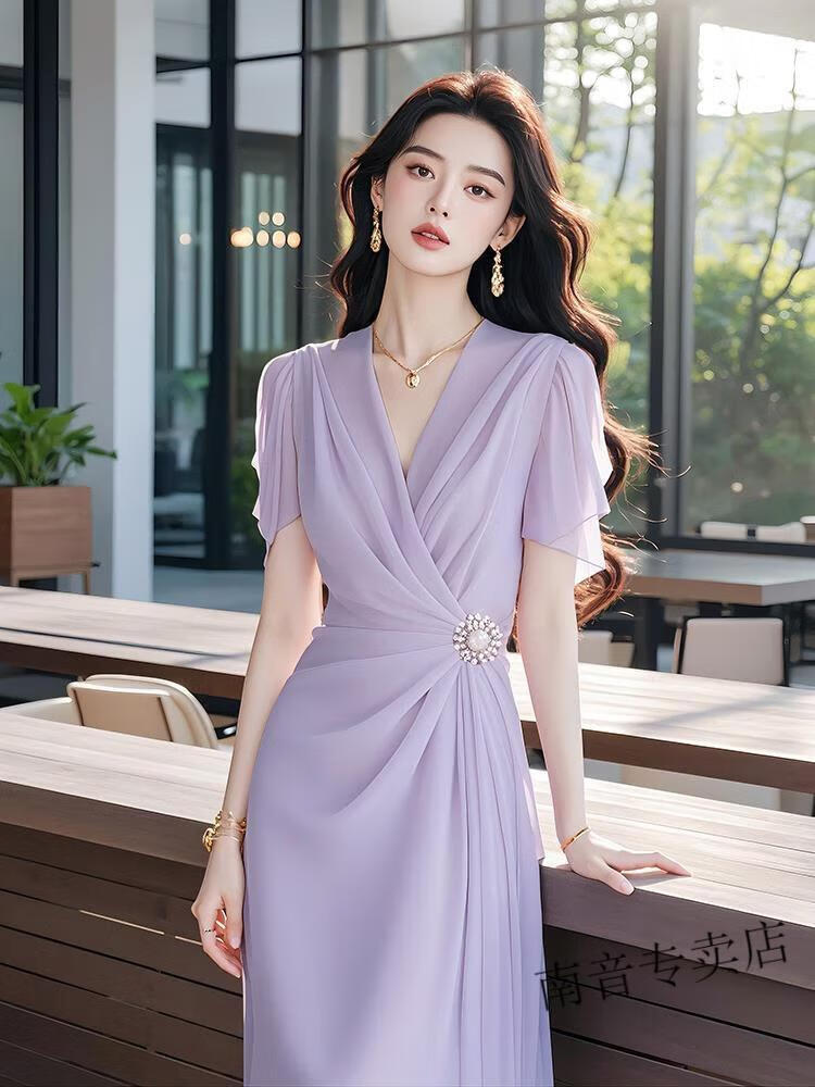 e6bde196f8c10d2c.jpg' style=