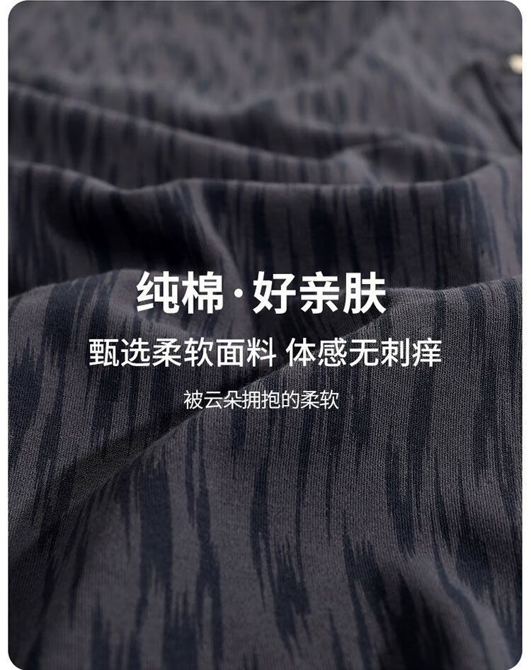 14555635553cc89d.jpg' style=