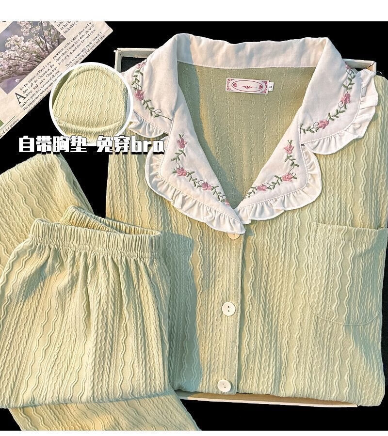 23f22f70f0975bd0.jpg' style=